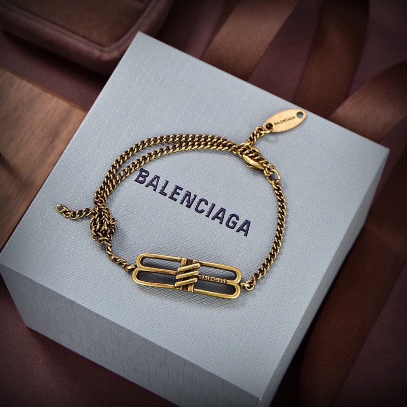 Ba1en*iaga necklaces
